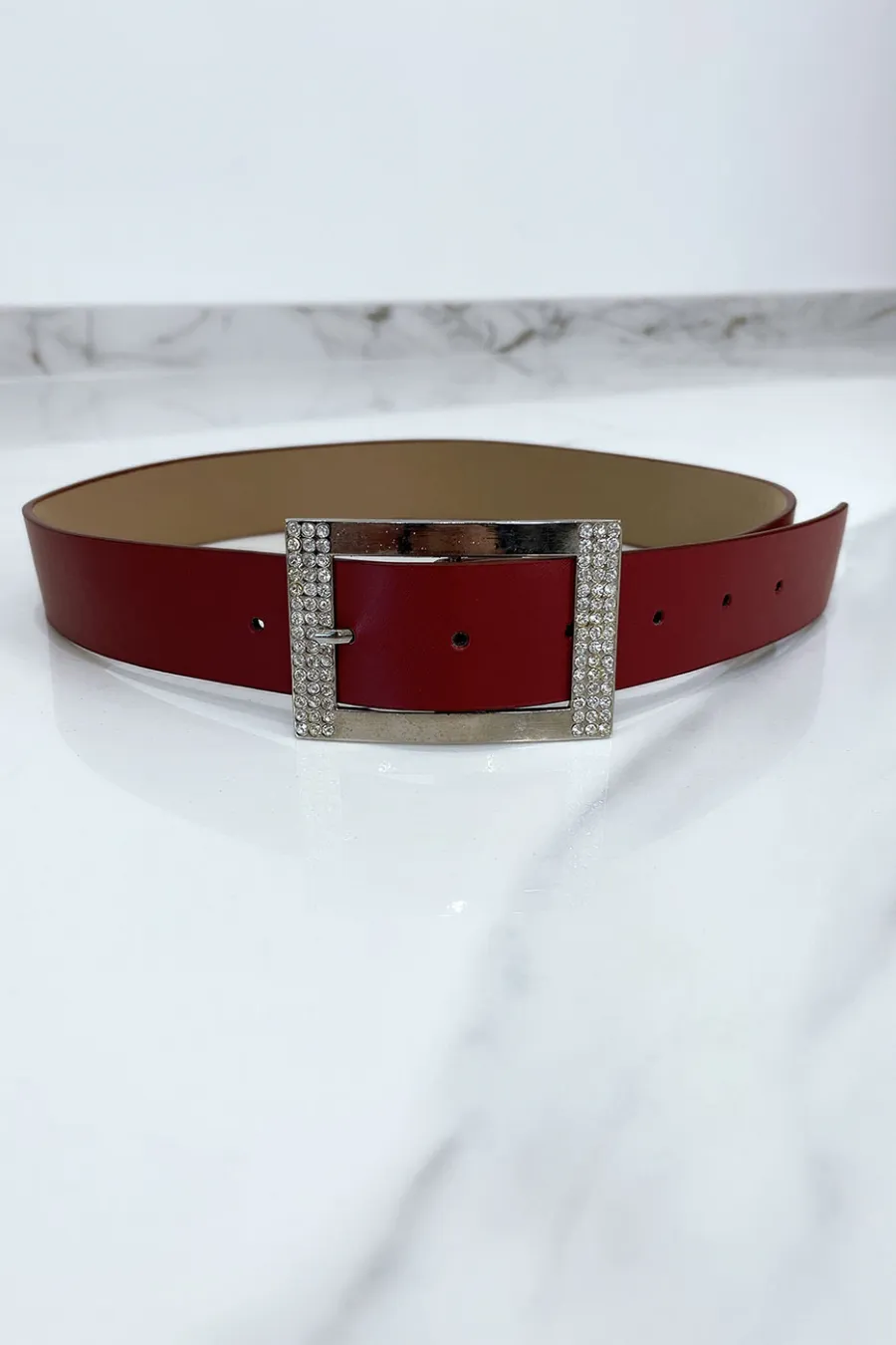 Ceinture bordeaux avec boucle rectangle strass et argenté