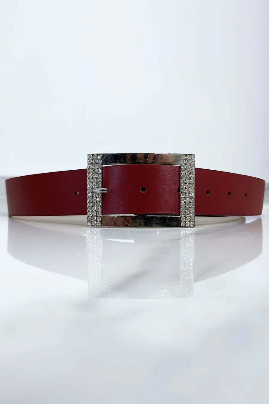 Ceinture bordeaux avec boucle rectangle strass et argenté