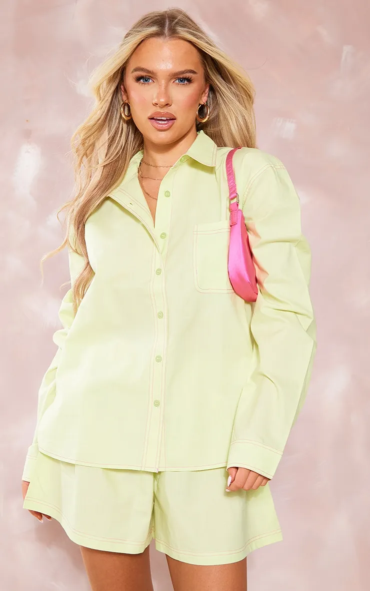 Chemise boutonnée oversize en coton vert citron clair à coutures contrastantes