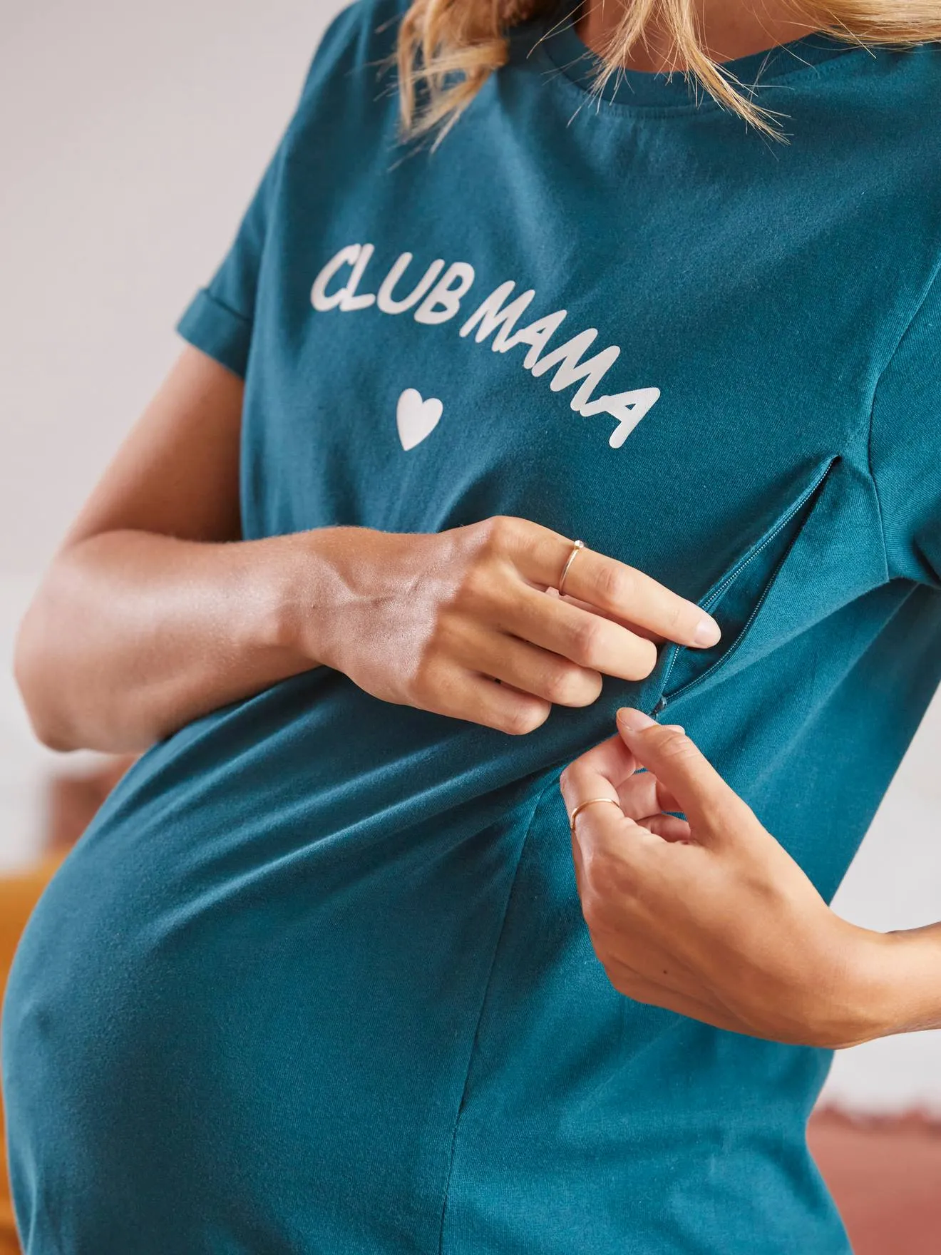 Chemise de nuit T-shirt grossesse et allaitement en coton bio vert - Vertbaudet