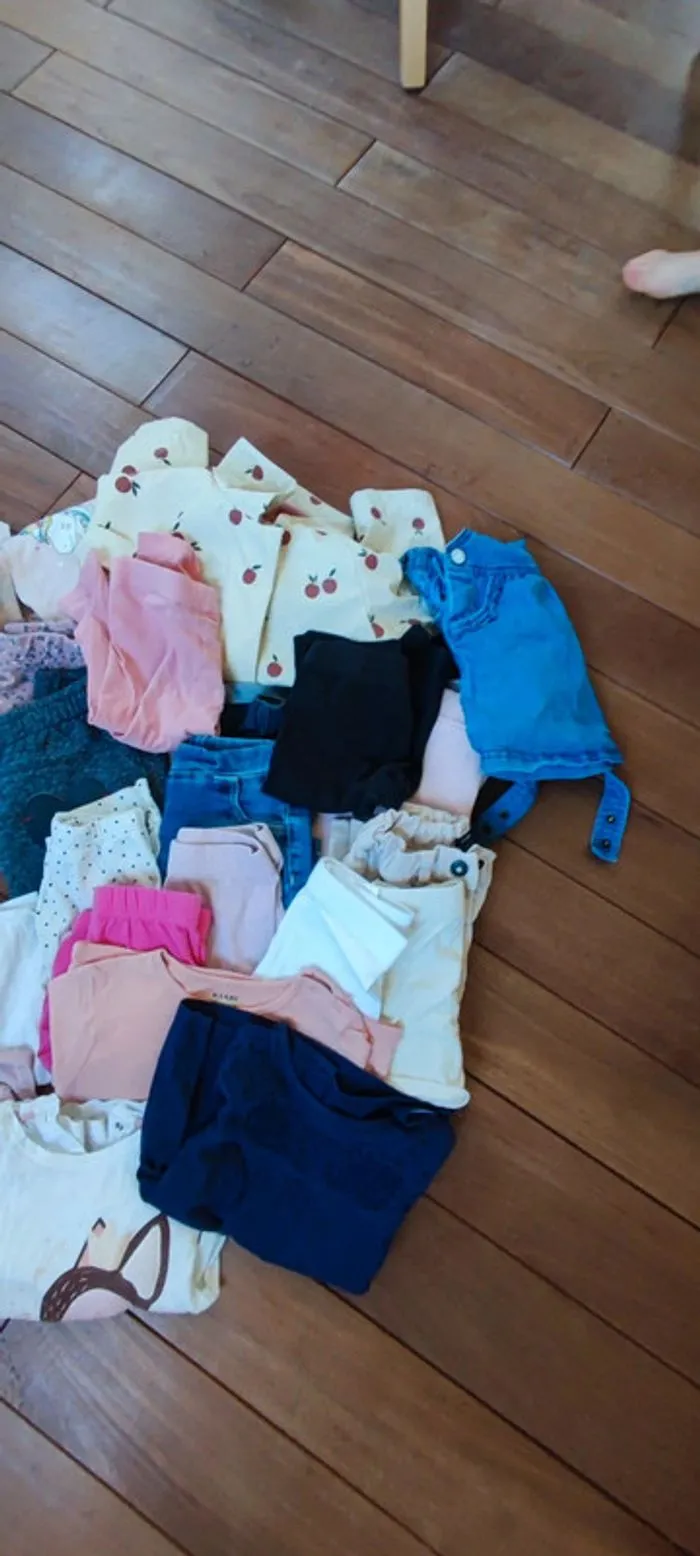 Lot de vêtements filles 2 ans - Kiabi - 12 mois  | Beebs