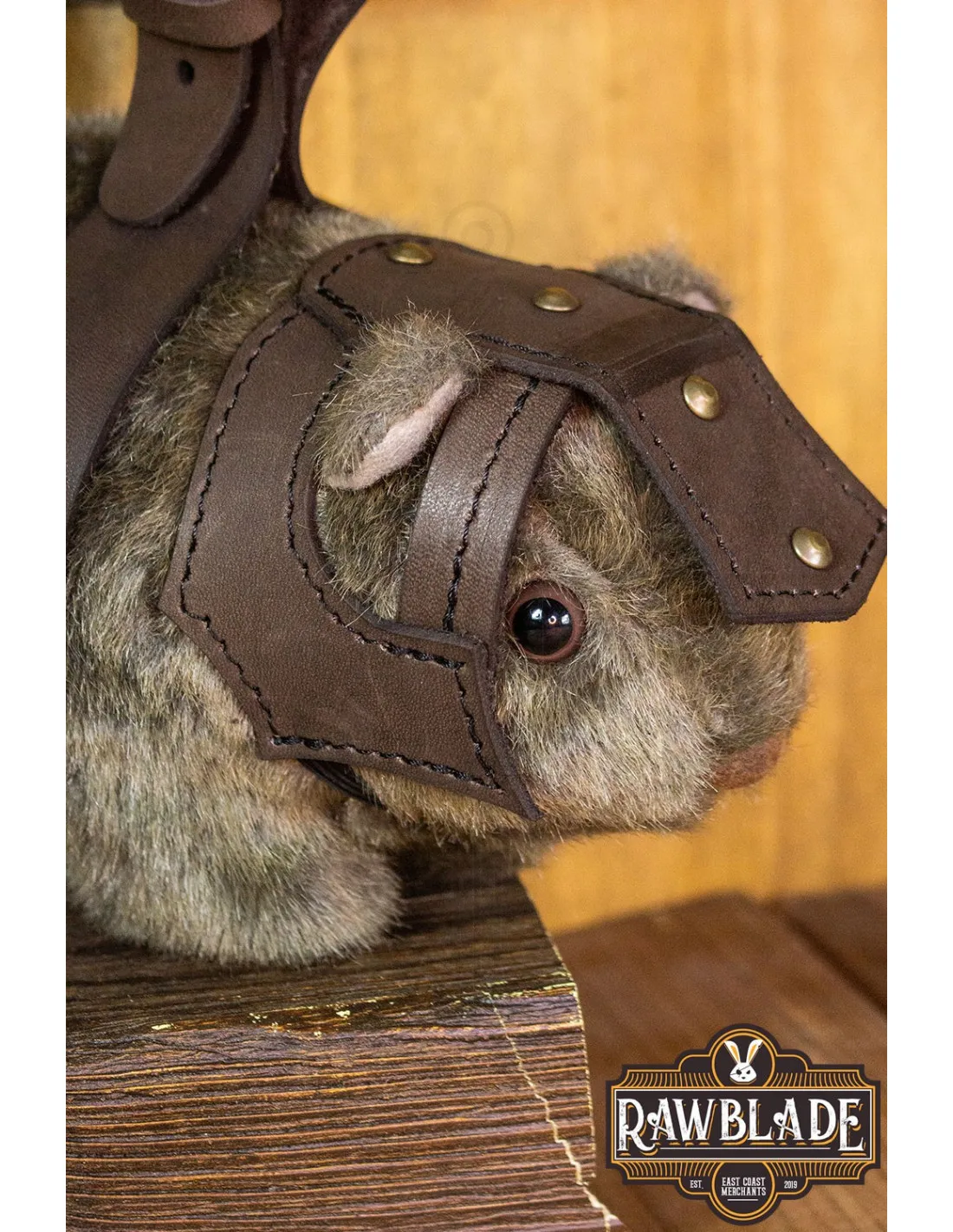 Peluche lapin Louis avec harnais ceinture ⚔️ Boutique Épées