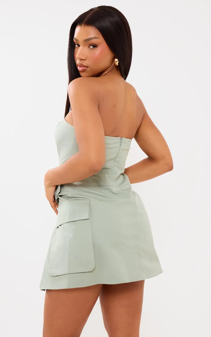 Robe bustier de tailleur tissée vert sauge à détail poches et ceinture