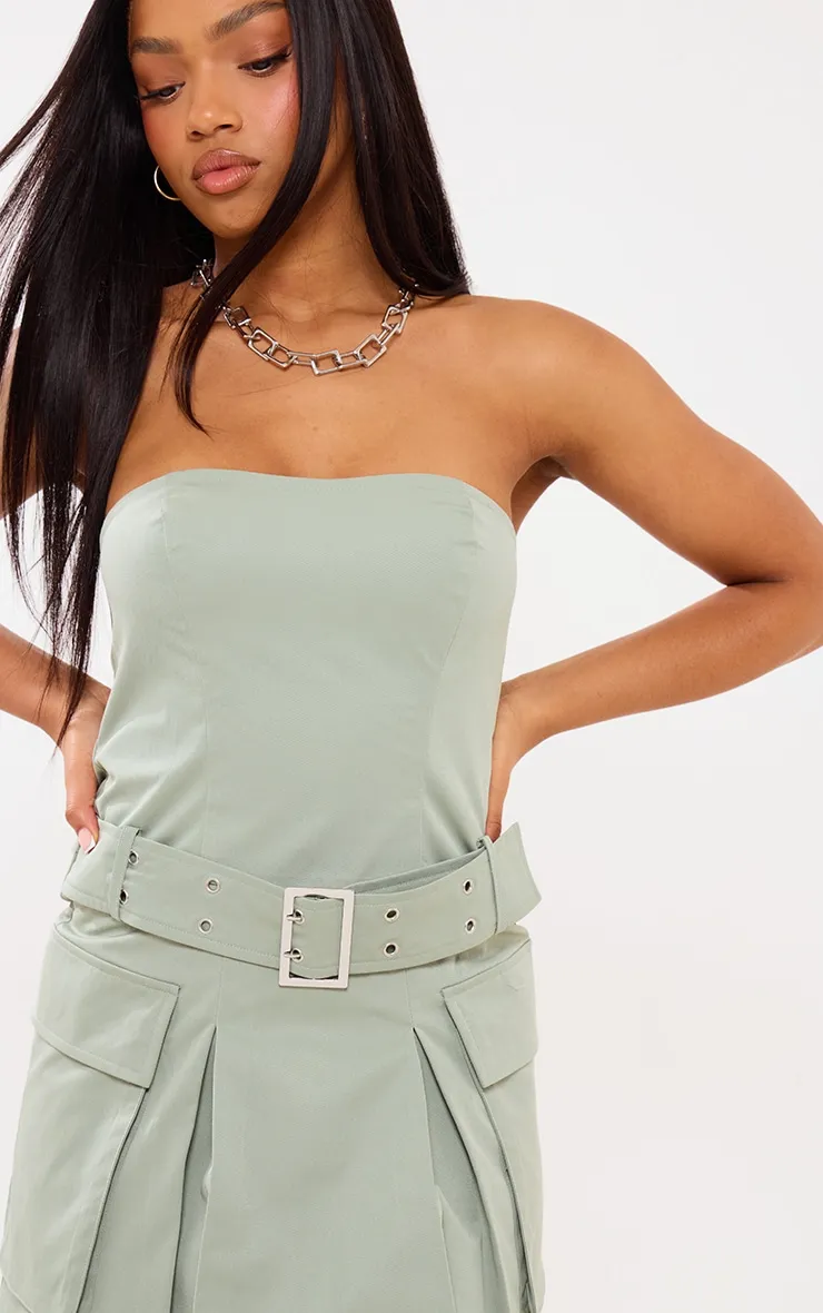 Robe bustier de tailleur tissée vert sauge à détail poches et ceinture