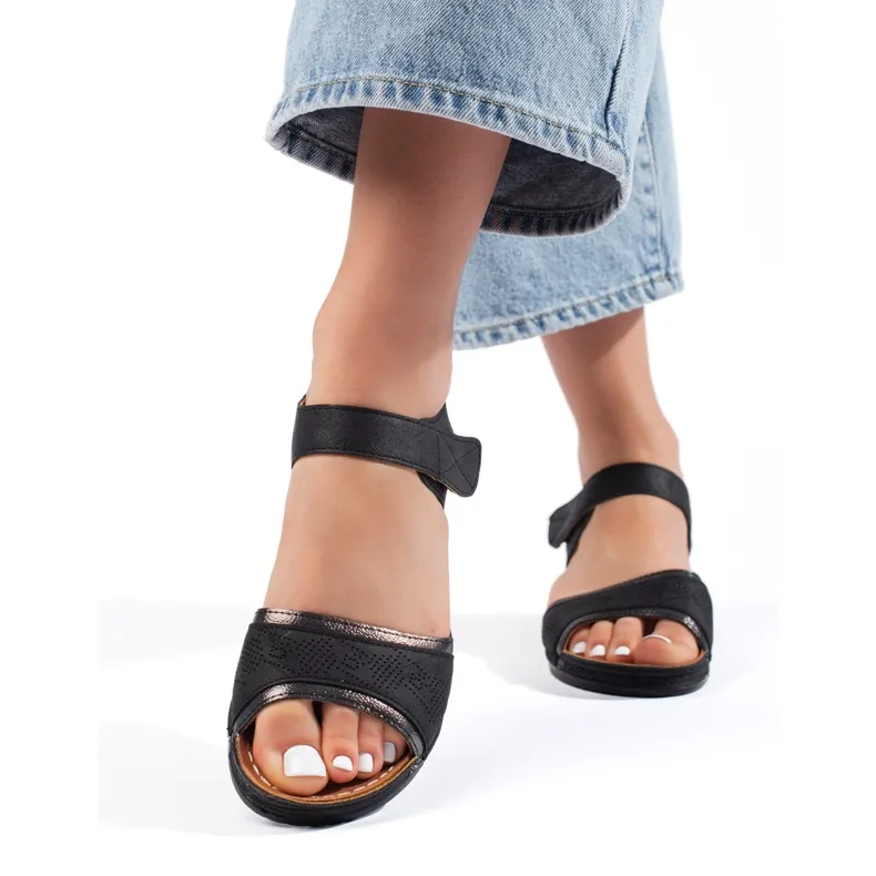 Sandales noires pour femmes avec velcro le noir